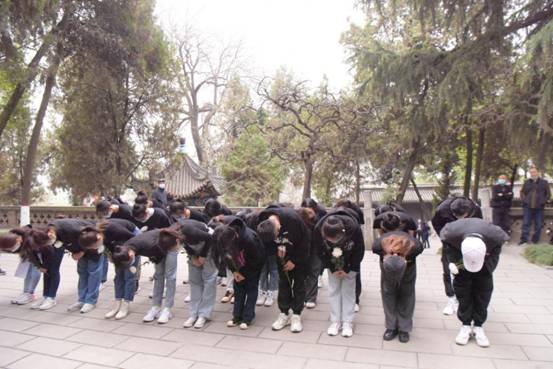 78b95403b785c7165a962d51ab652eb